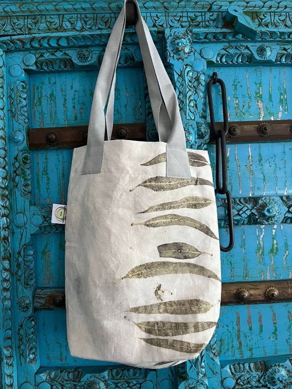 Oliva — borsa in lino ecoprint, archivio natuRa.Ely