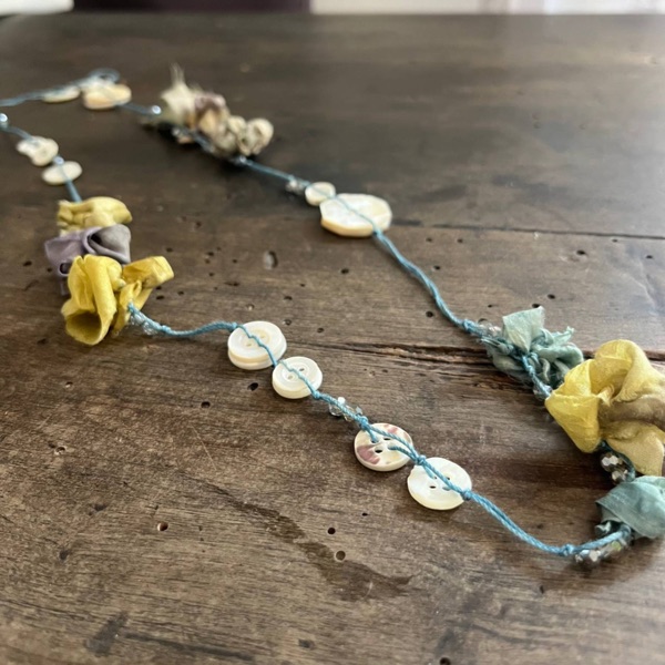 Madreperla — collana in bottoni di madreperla, archivio natuRa.Ely