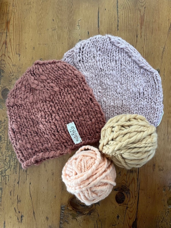 Gomitolo — cappelli in lana merino, archivio natuRa.Ely